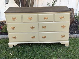 Solid Wood 8 Drawer Dresser