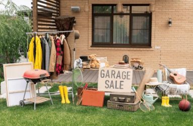 Garage Sale NE 1st St, Renton