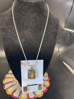 Ammonite Pendant Necklace and Earrings Set (Costume Jewelry)