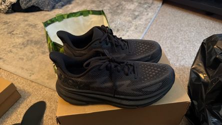 Hoka Clifton 9