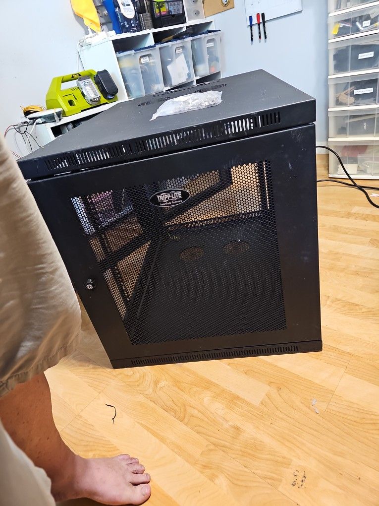 Tripp-Lite 12u Industrial Network Rack