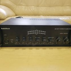 Radioshack 250 watt Stereo Power Amplifier.