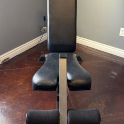 Adjustable Weight Bench 