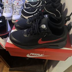 Nike Air Max Size 13