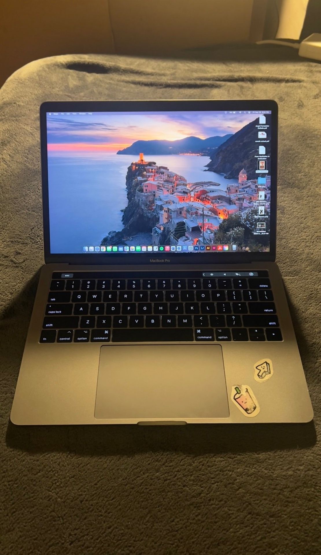 Apple Macbook Pro 2017 Touch bar 16GB of Ram