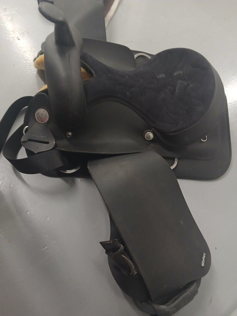  Wintec Horse Saddle 