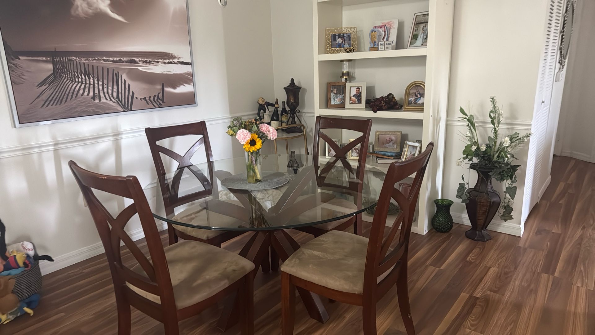 Dinning Table