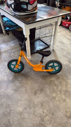 Retro Spec Strider Bike