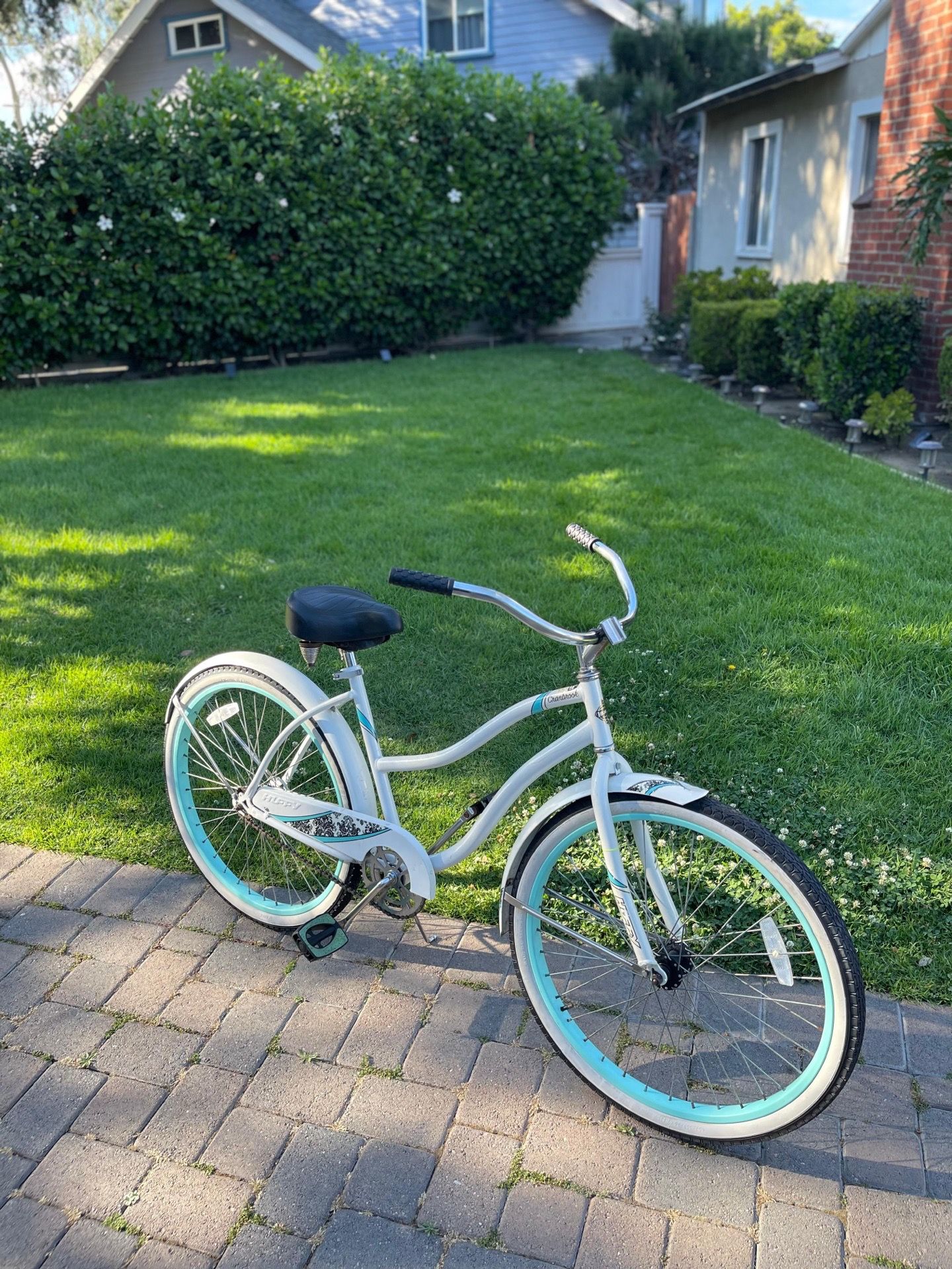 26” Women’s beach cruiser bike