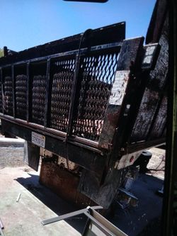 Dump flat bed
