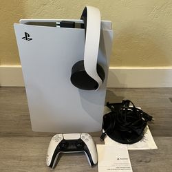 PlayStation 5 (DISC) + Pulse 3D Wireless Headset