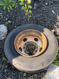 Truck rim