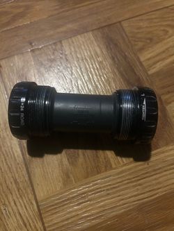 Road Shimano bottom bracket