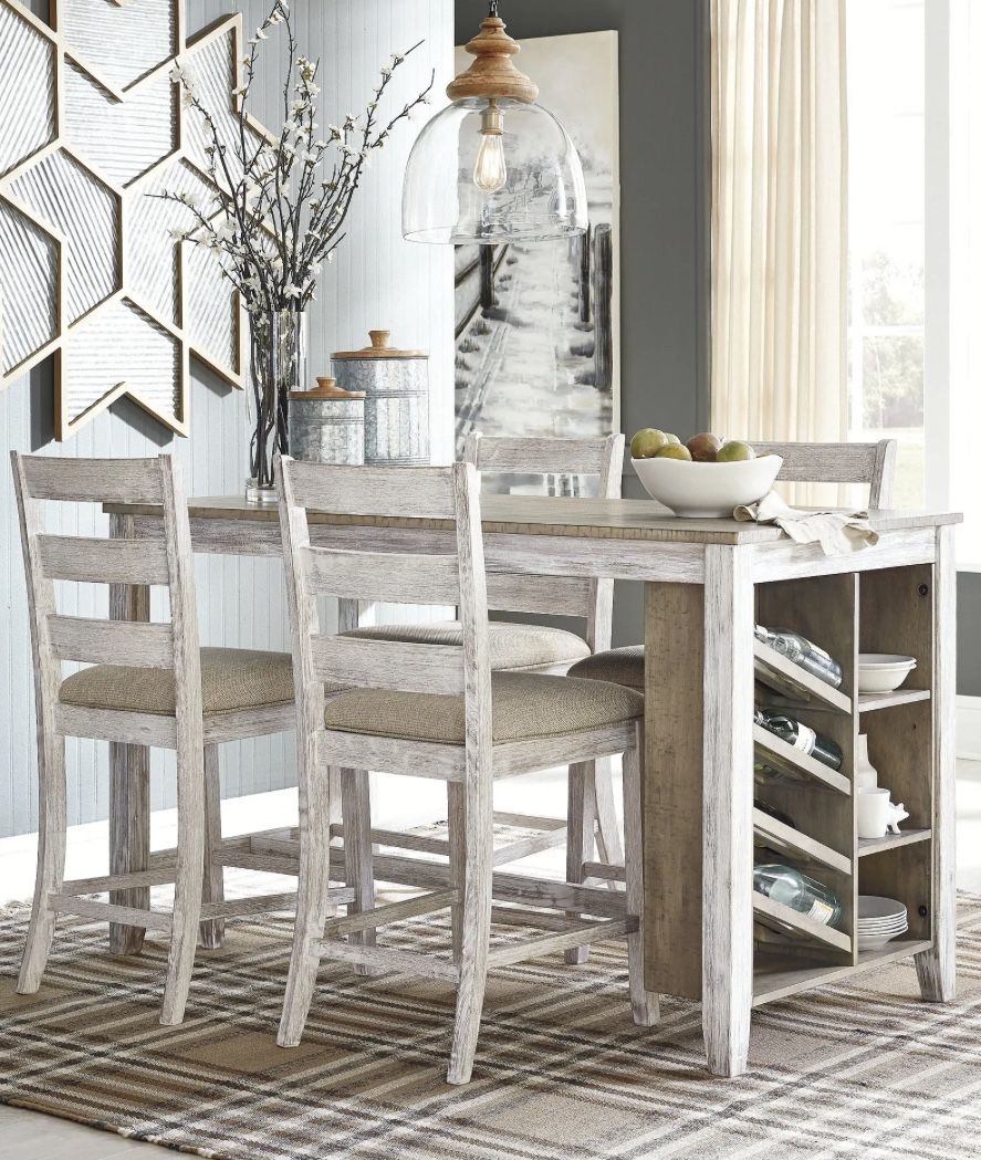 New Dinnete Table For Sale Brand New