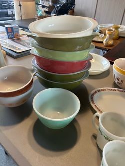 Pyrex downsizing sale