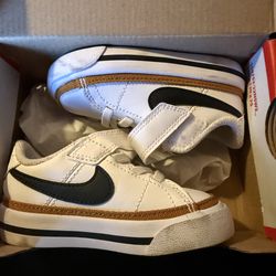 Toddler Nike Legacy 5C