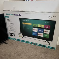 Hisense Smart Roku Television 32”