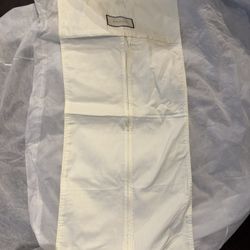 Authentic Gucci White  Long Zip Closure Travel Luxury Garment Bag 32.75” X 15.25