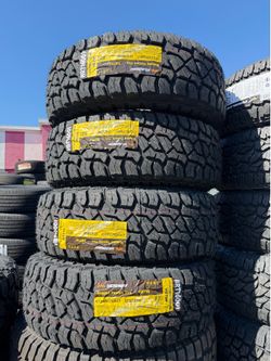 🚘🚨vendo set de llantas Lt 265 70 17 heaway tires