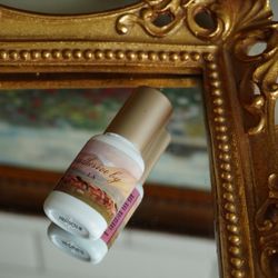 LASH EXTENSION ADHESIVE