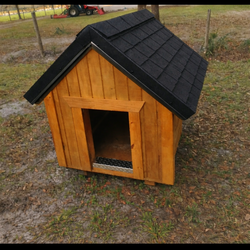 Doghouse 4’ x 4’ x 5’