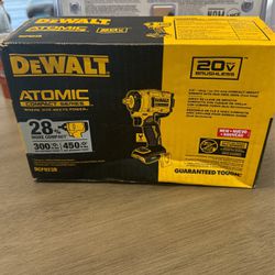 Dewalt Wrench Atomic + Kit Battery And Charger Powerstack