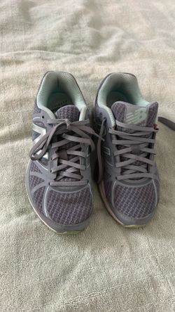 Girls sport shoes