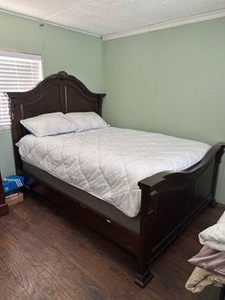 Queen Bed