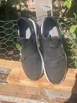 Men’s Nautica Shoes – Size 10.5