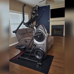 Bowflex Max Trainer 8 - Like New - Johns Creek, GA