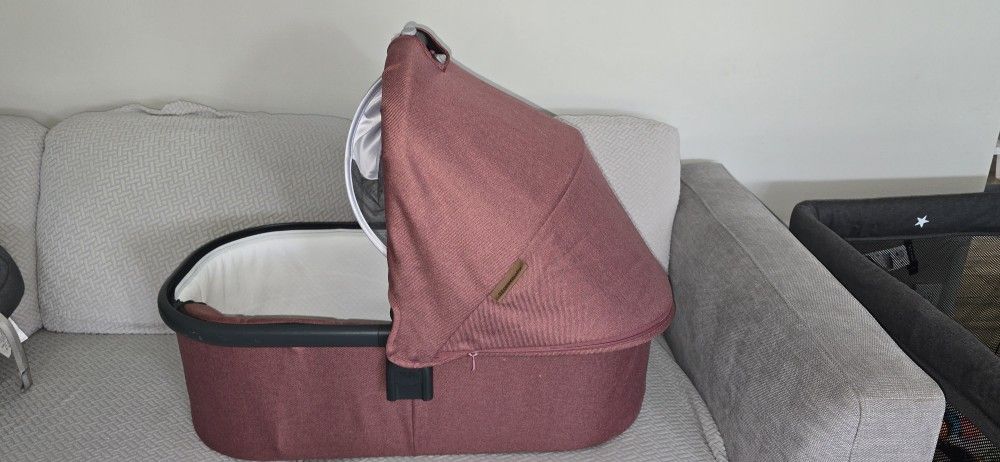 Uppababy Basinet