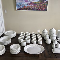 Dinnerware Set