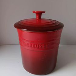 Le Creuset Canister 10" Storage Canister Red Cerise Kitchen Container Stoneware
