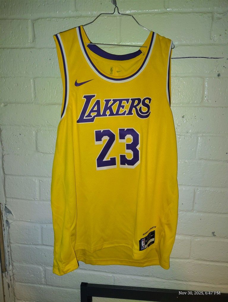 Authentic LAKERS JERSEY ON SALE!! 