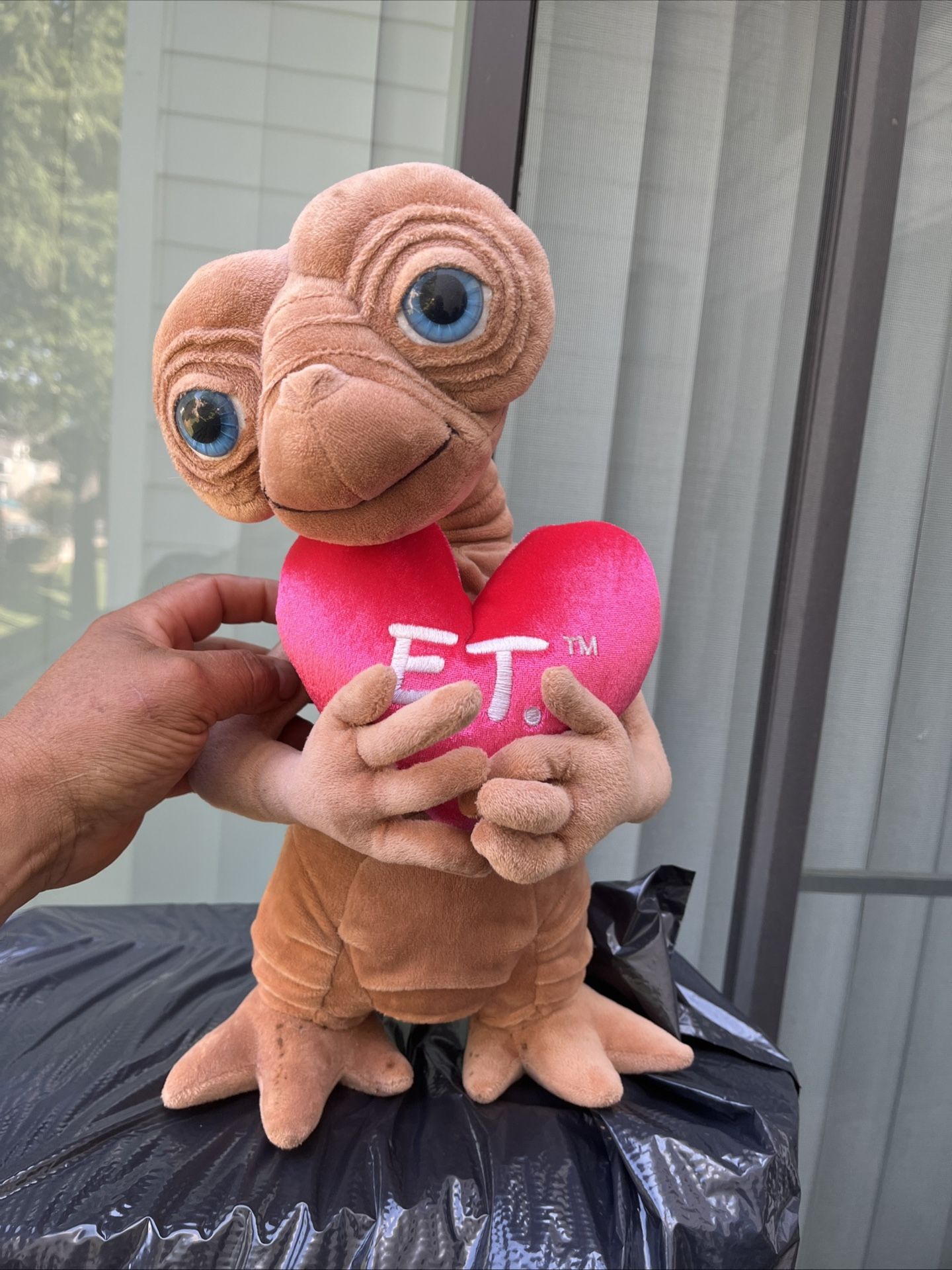 ET. Doll. Stuffed Plus Universal Studios 16 “