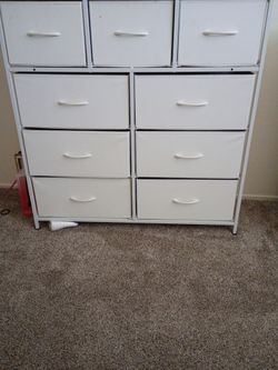 Dresser