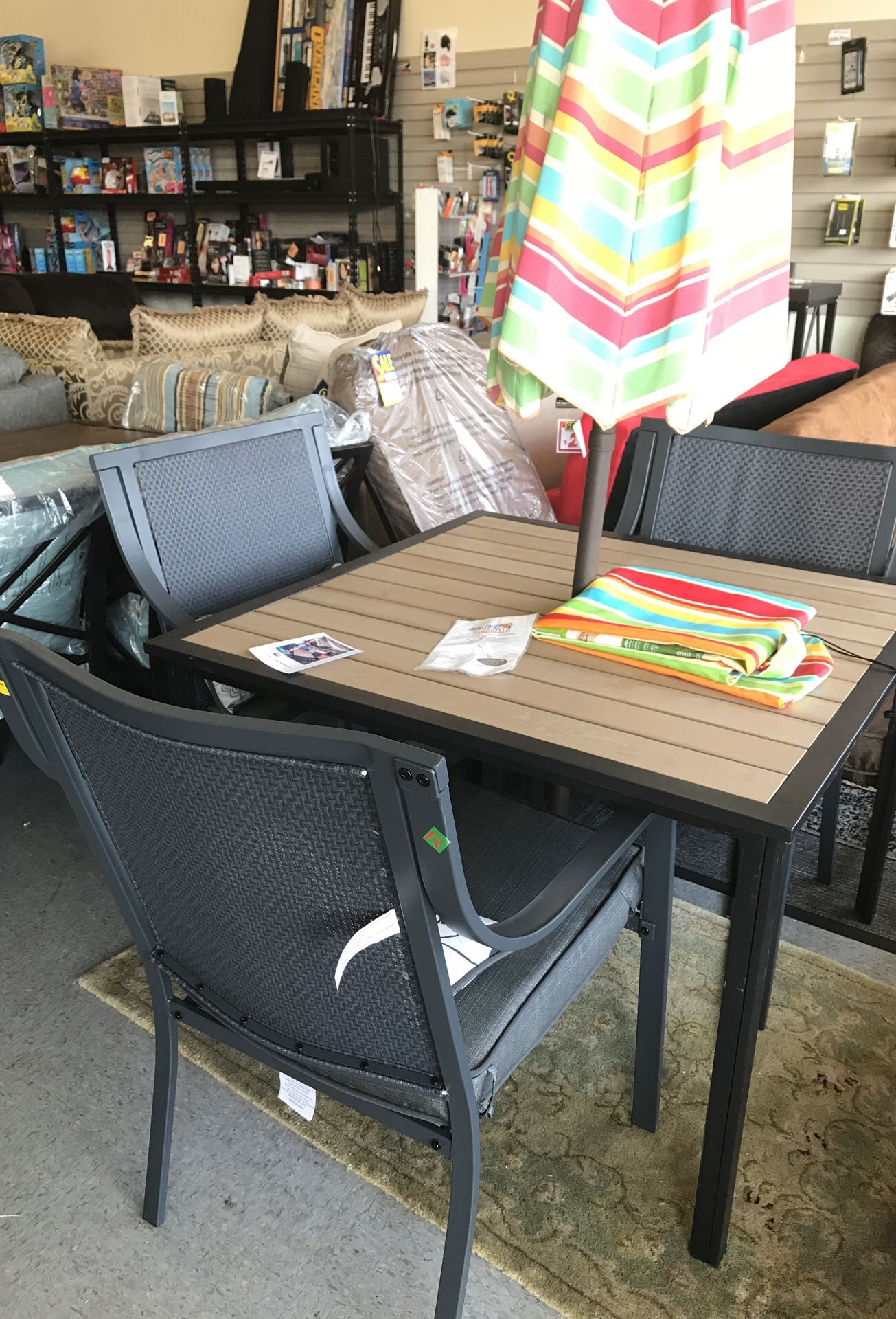 Brand New 5 Pc Outdoor Patio Set with Free Umbrella,All Products : American Fashion Style Bags On Sale