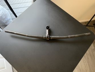 Bontrager Race Lite Handlebars & Stem