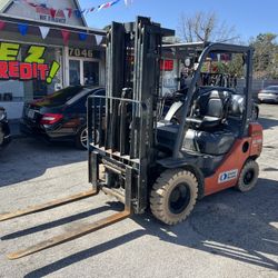 2018 Toyota Forklift 8FGU25