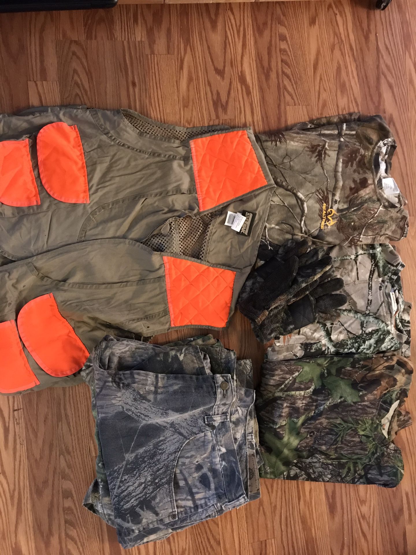 Hunting clothing