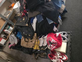 Big opportunity for resellers clothes used some vintage $$$