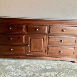 Broyhill Dresser & Night stand