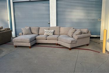 Gray U Shaped Sectional Sofa Couch W/ Cuddler