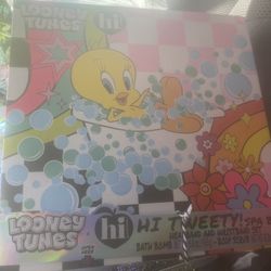 Tweety Bird Set New 