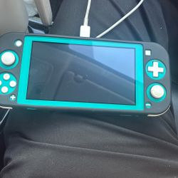 Nintendo Switch Lite Preowned 