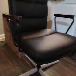 Nice Leather Adjustable Height Office  Chair 