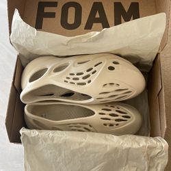 Yeezy Foam RnR  **IF ITS POSTED, IT’S AVAILABLE **
