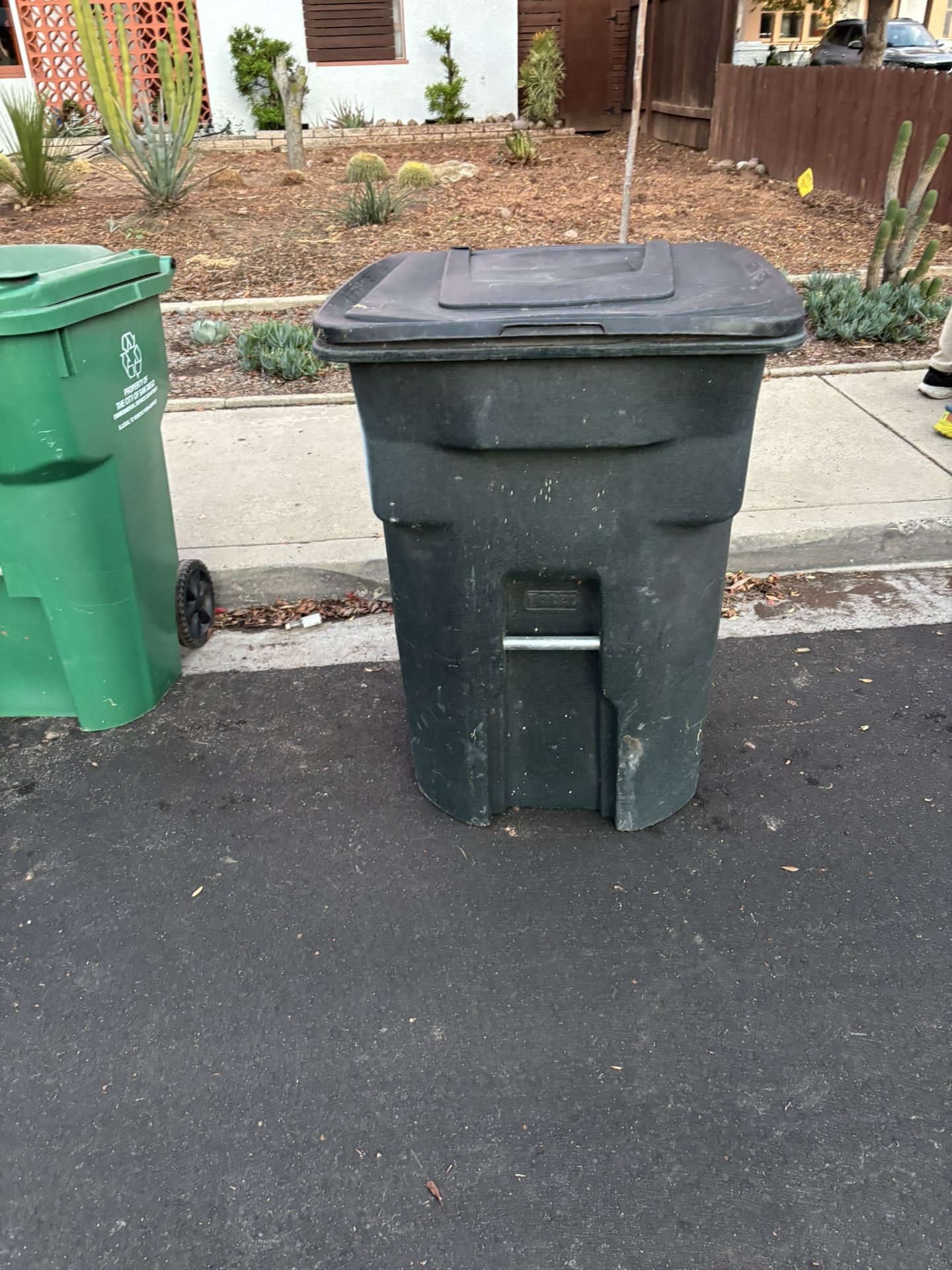Large Home Depot Black Trash Bin