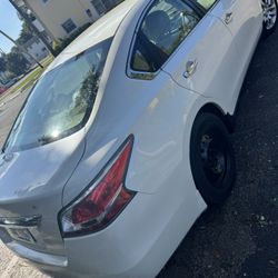 2015 Nissan Altima 25