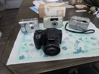 Bundle Of 4 Storage Unit Cameras 